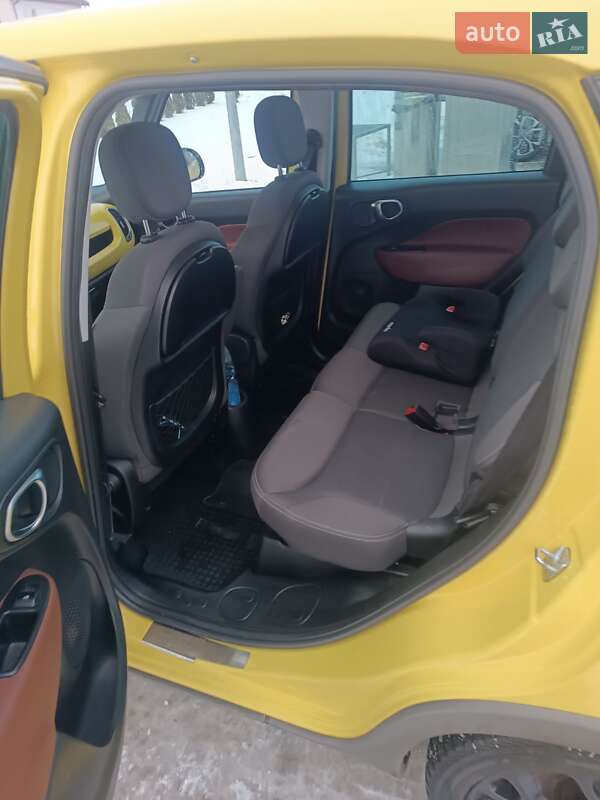 Хэтчбек Fiat 500L 2016 в Львове