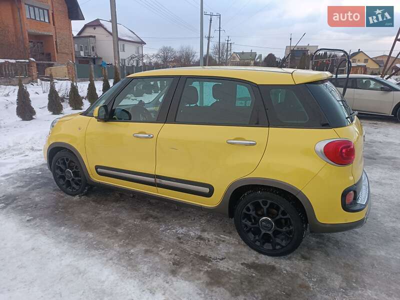 Хэтчбек Fiat 500L 2016 в Львове