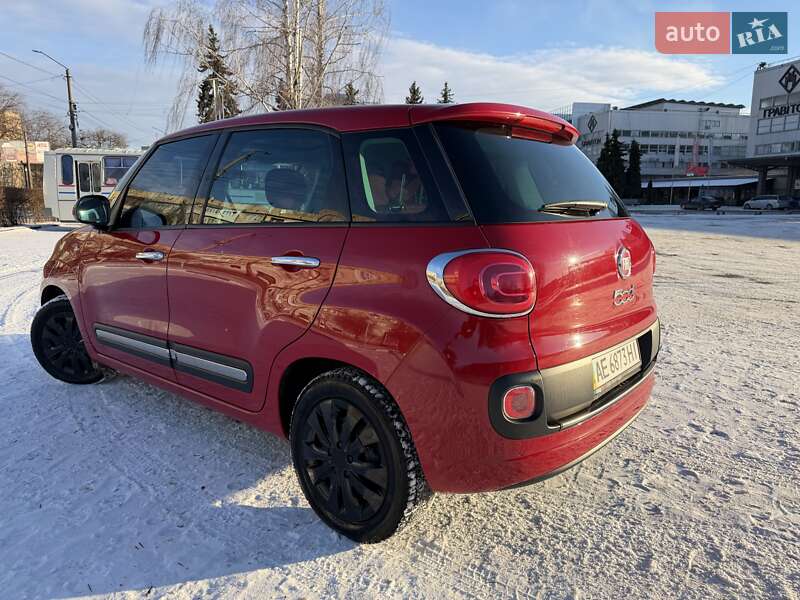 Хэтчбек Fiat 500L 2012 в Черновцах