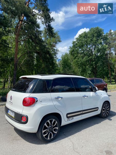 Хэтчбек Fiat 500L 2012 в Каневе