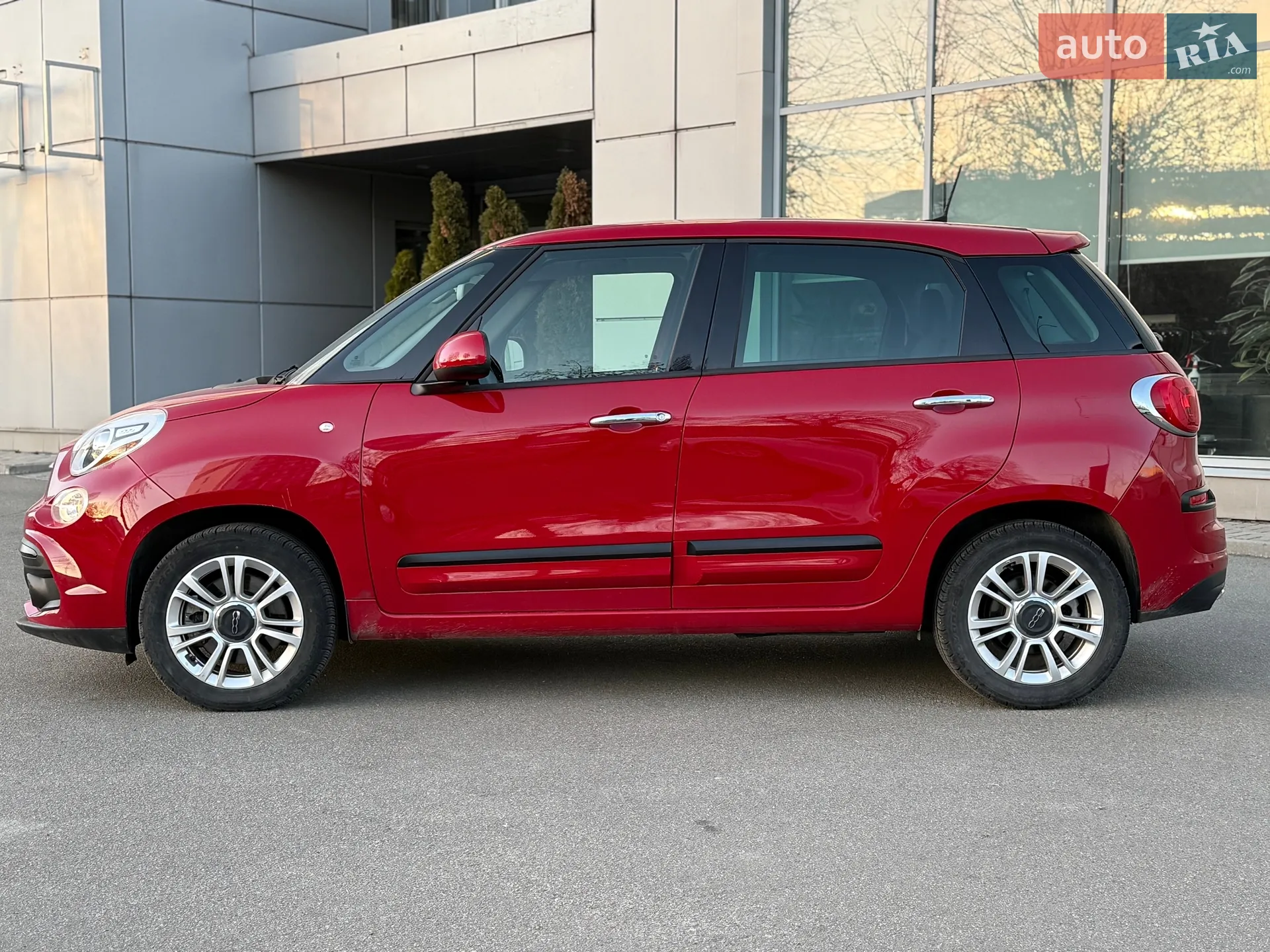 2019 Fiat 500L - мініатюра 2
