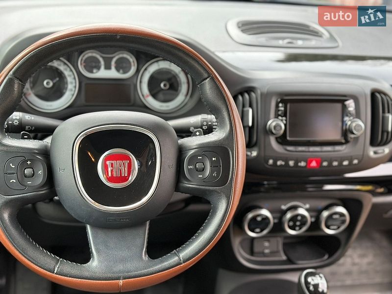 Хэтчбек Fiat 500L 2014 в Киеве