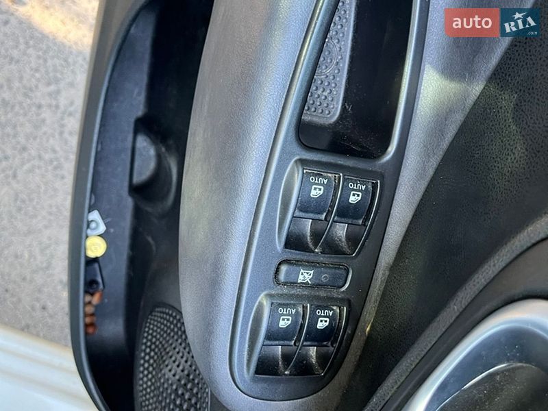 Хэтчбек Fiat 500L 2015 в Киеве