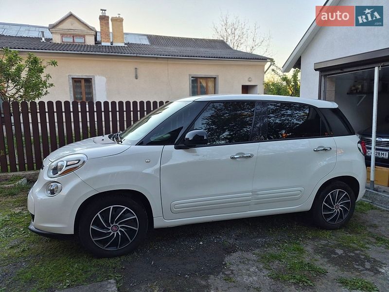 Хэтчбек Fiat 500L 2014 в Львове