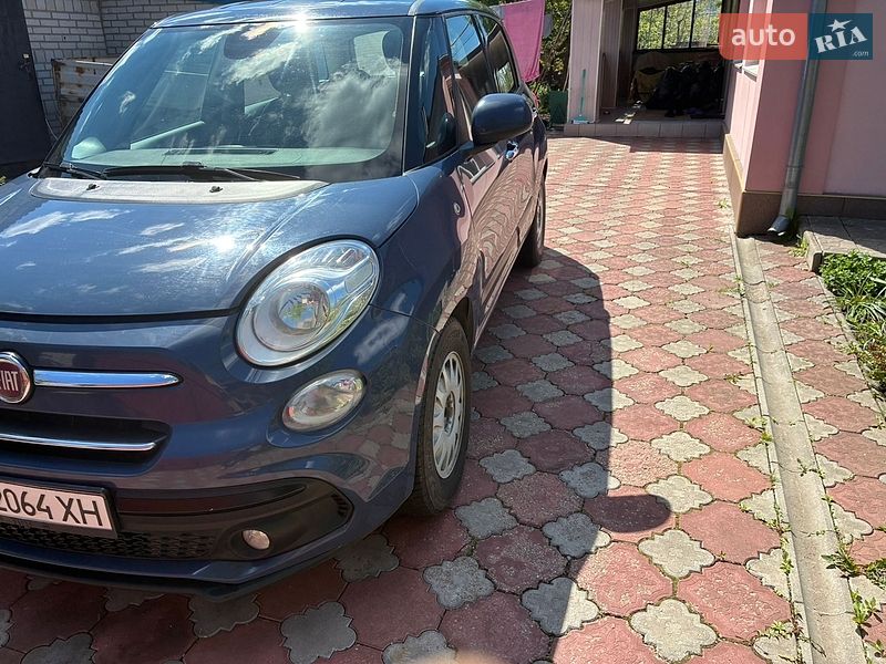 Хэтчбек Fiat 500L 2017 в Мироновке