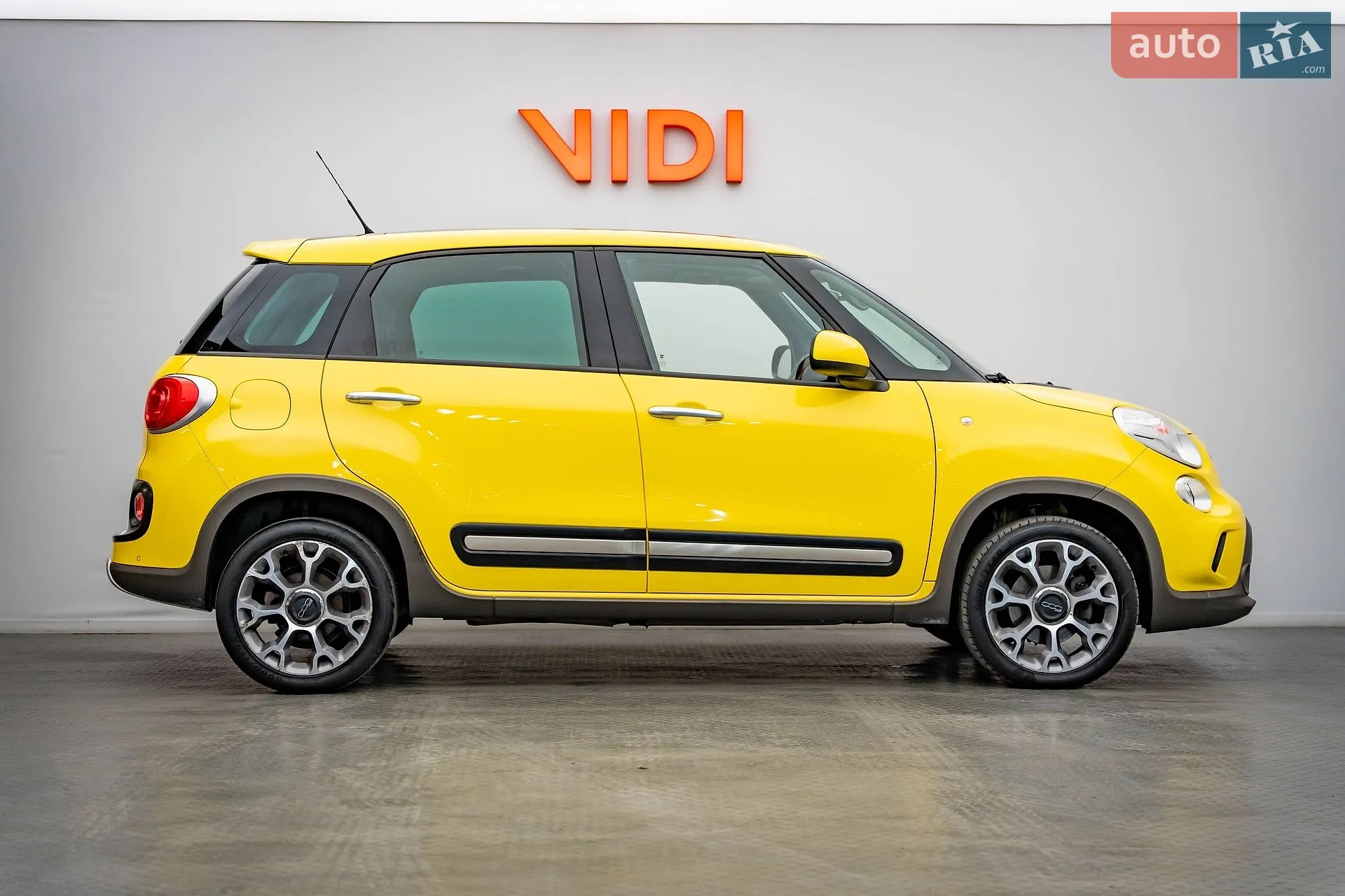 2015 Fiat 500L - мініатюра 4
