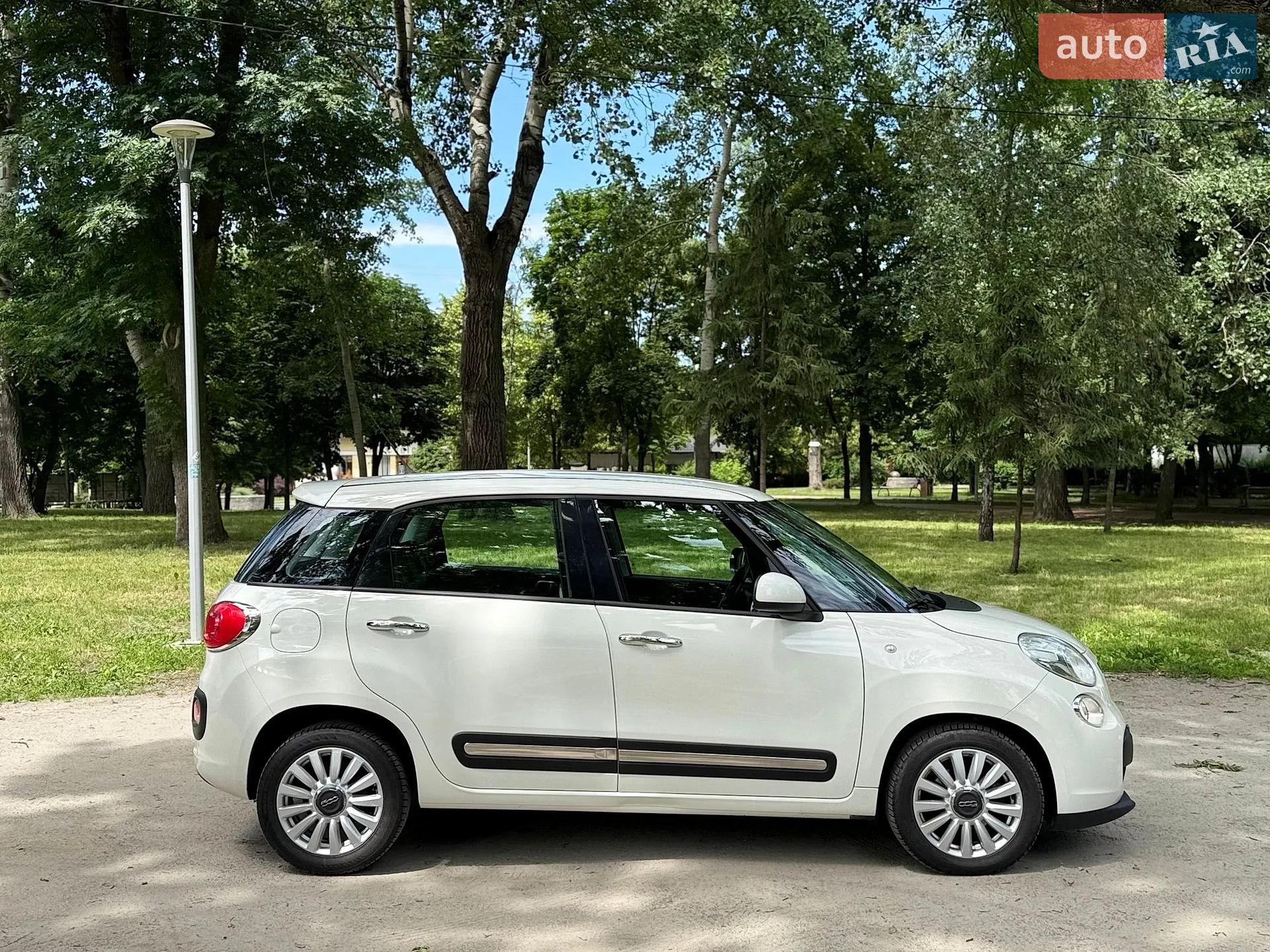 2014 Fiat 500L - мініатюра 15