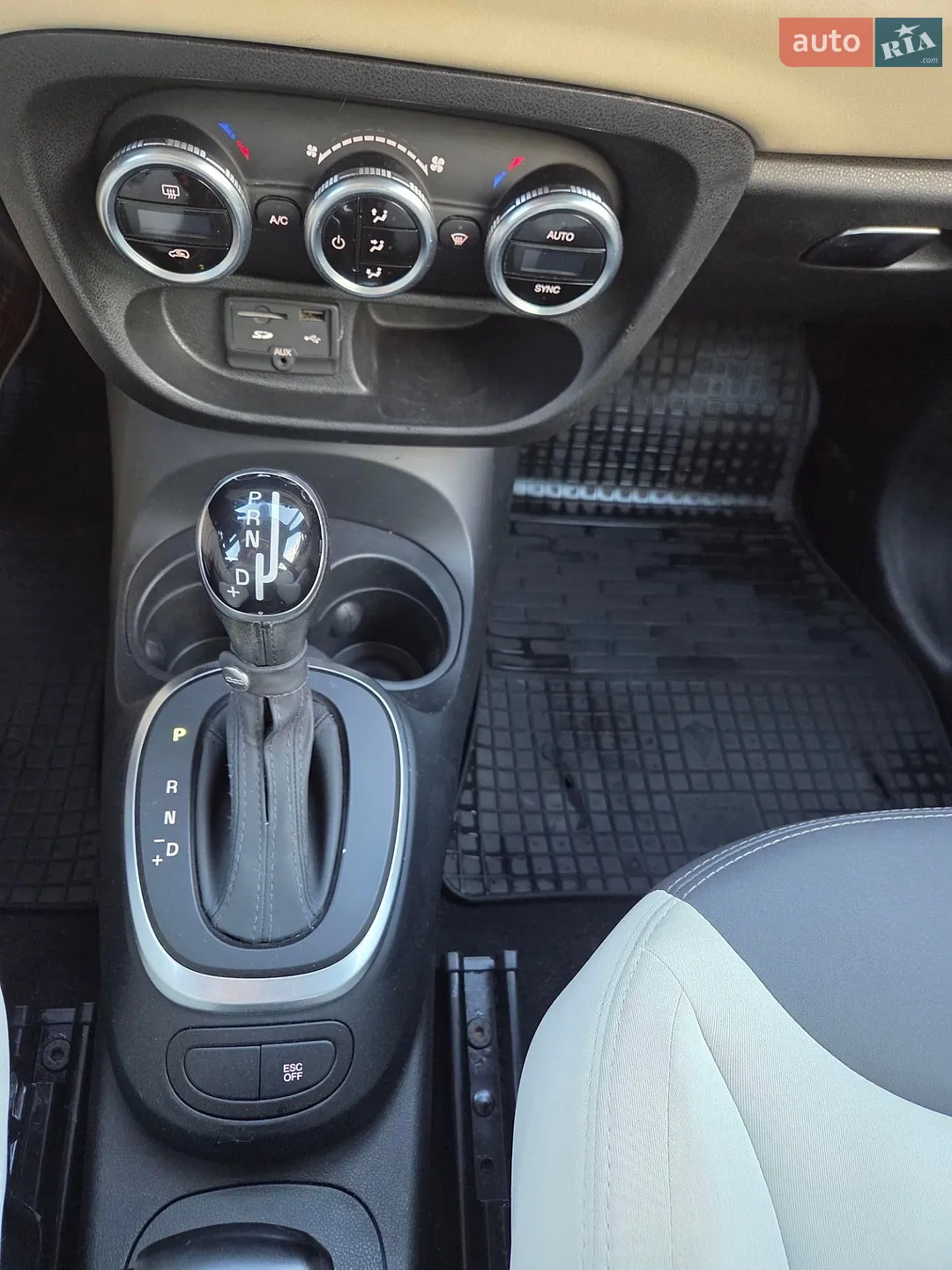 2014 Fiat 500L - мініатюра 27