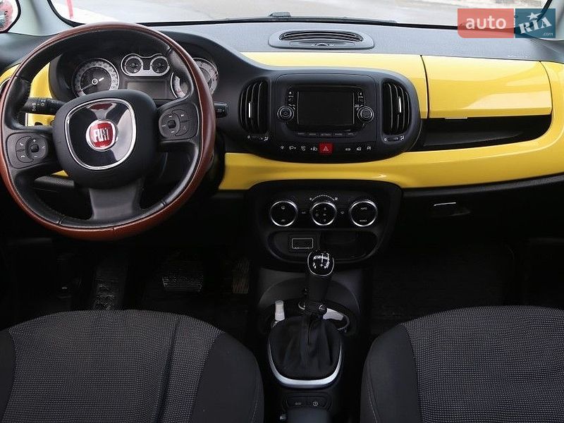 Хэтчбек Fiat 500L 2017 в Киеве