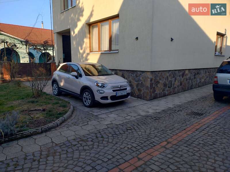 Позашляховик / Кросовер Fiat 500X 2015 в 
