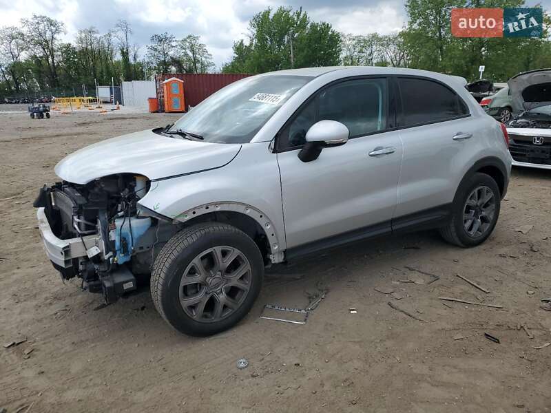 Внедорожник / Кроссовер Fiat 500X 2017 в 