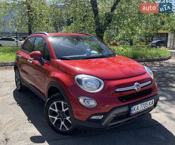 Внедорожник / Кроссовер Fiat 500X 2016 в 