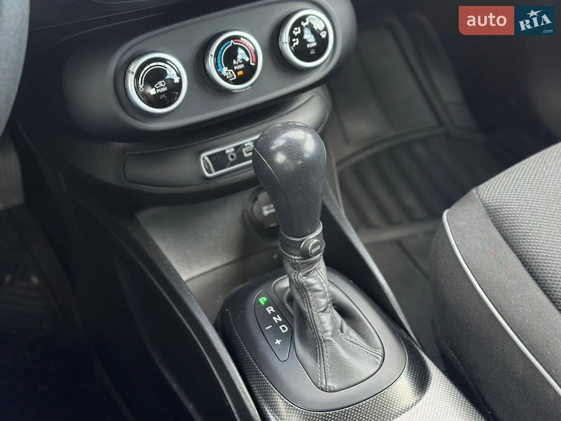 2016 Fiat 500X - мініатюра 21