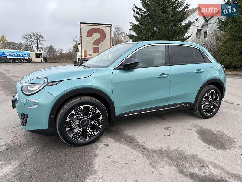 Внедорожник / Кроссовер Fiat 600e 2024 в Ровно
