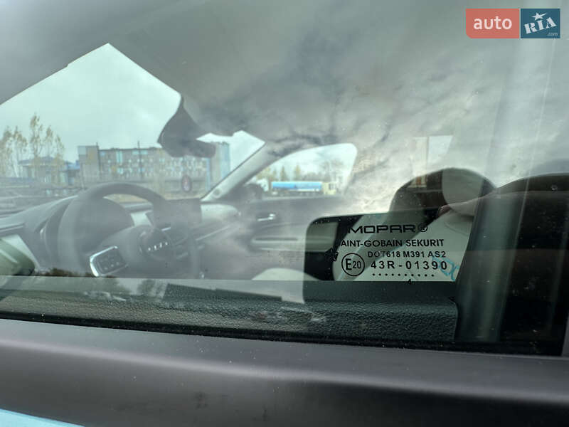 Внедорожник / Кроссовер Fiat 600e 2024 в Ровно