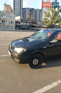 Седан Fiat Albea 2011 в Киеве