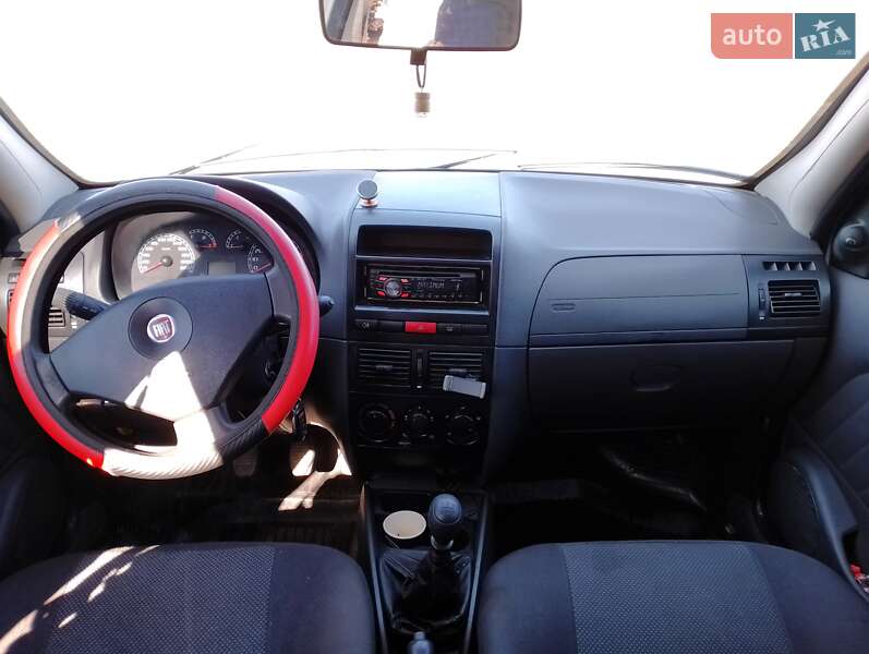 Седан Fiat Albea 2010 в Виннице