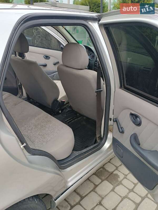 Седан Fiat Albea 2007 в Ивано-Франковске