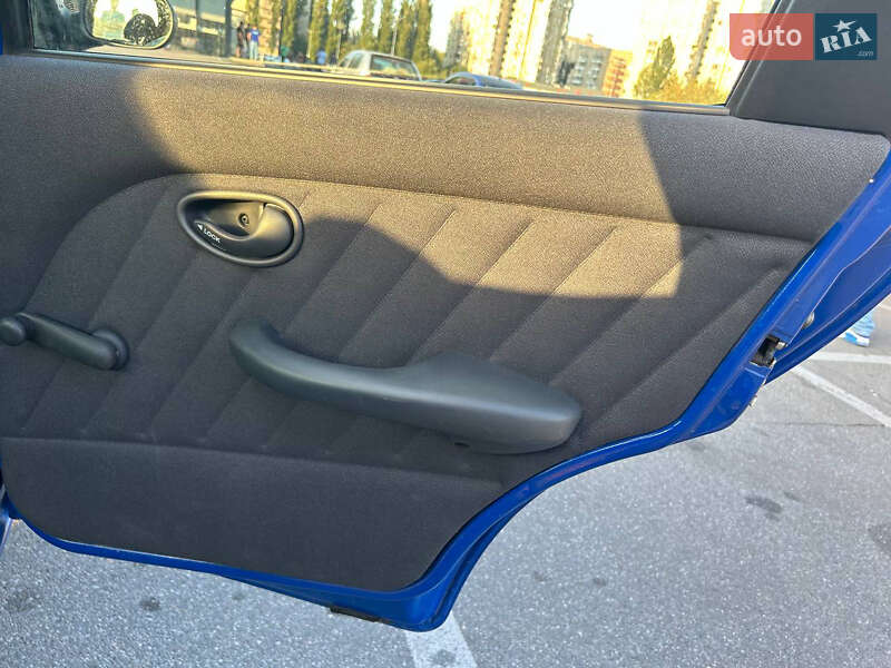 Седан Fiat Albea 2011 в Славянске