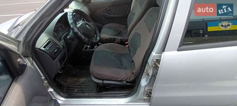 Седан Fiat Albea 2010 в Чернигове