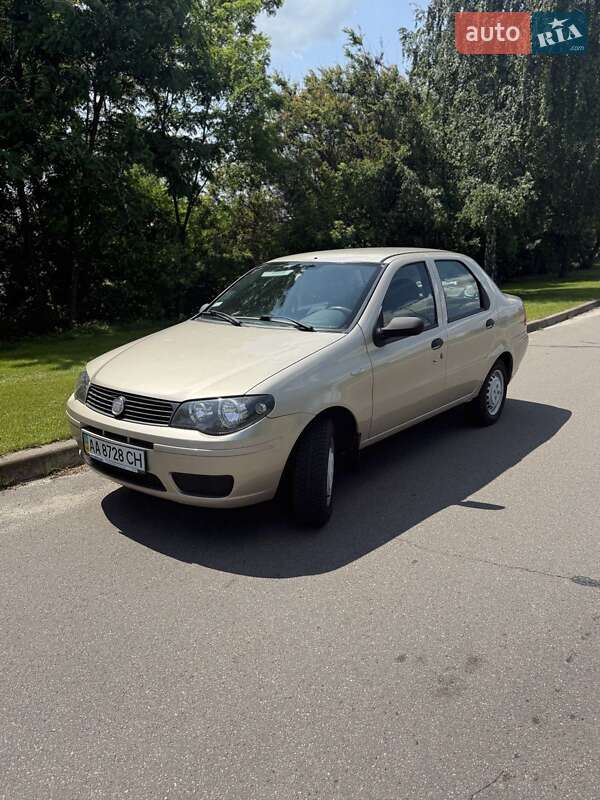 Седан Fiat Albea 2010 в Киеве