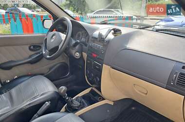 Седан Fiat Albea 2009 в 