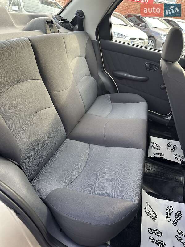 Седан Fiat Albea 2010 в Смеле