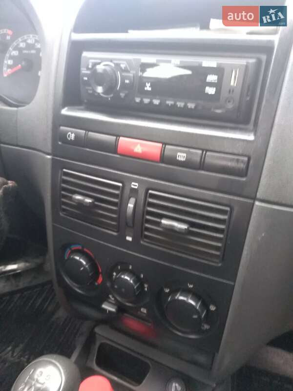 Седан Fiat Albea 2010 в Хорошеве фото 4 Седан Fiat Albea 2010 в Хорошеве