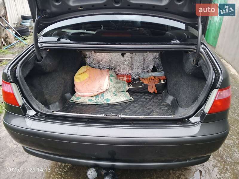 Седан Fiat Albea 2011 в Новомиколаївці