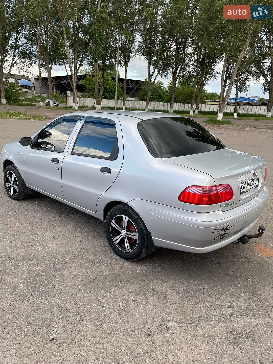 2010 Fiat Albea - мініатюра 8