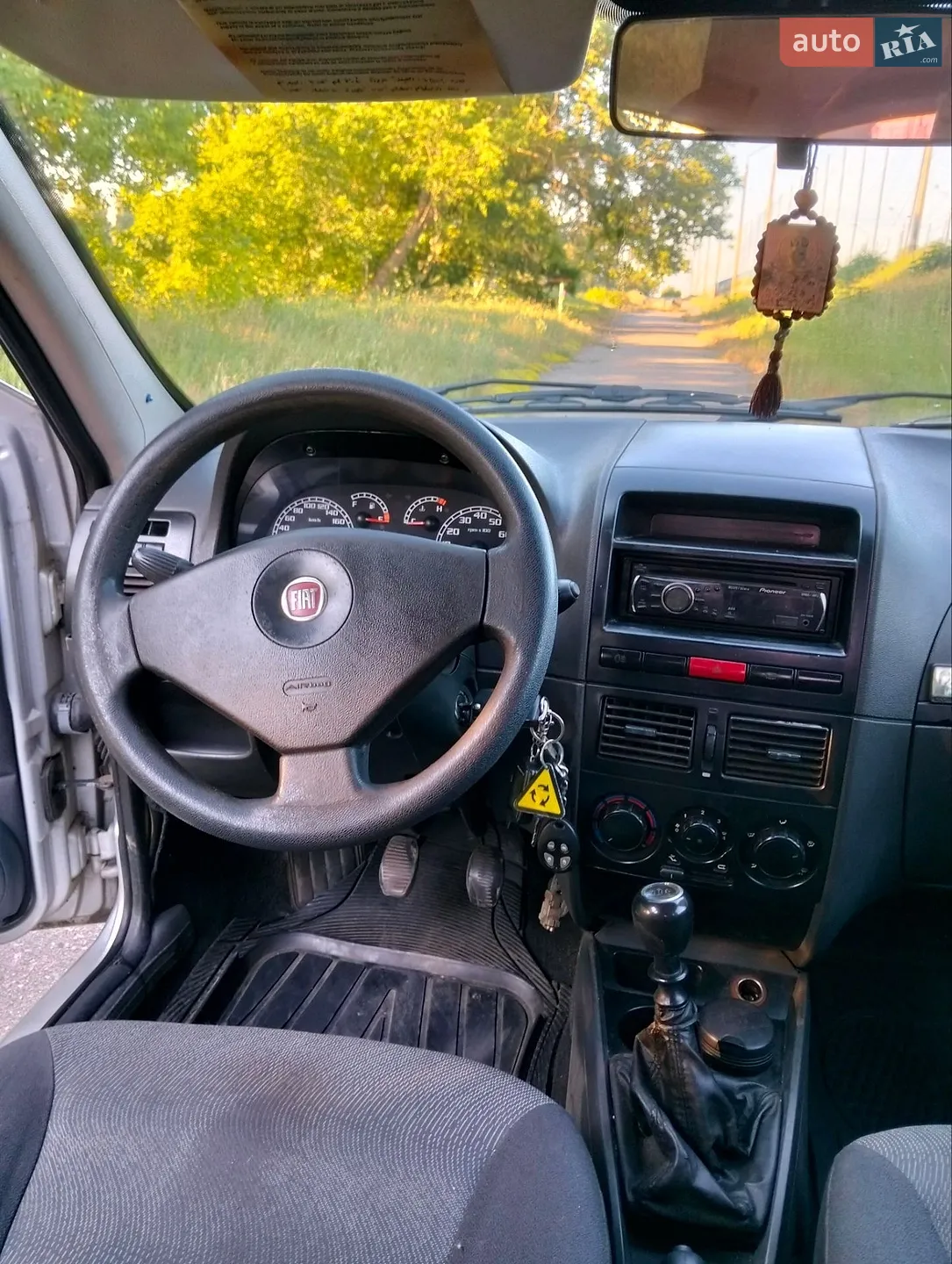 2010 Fiat Albea - мініатюра 6
