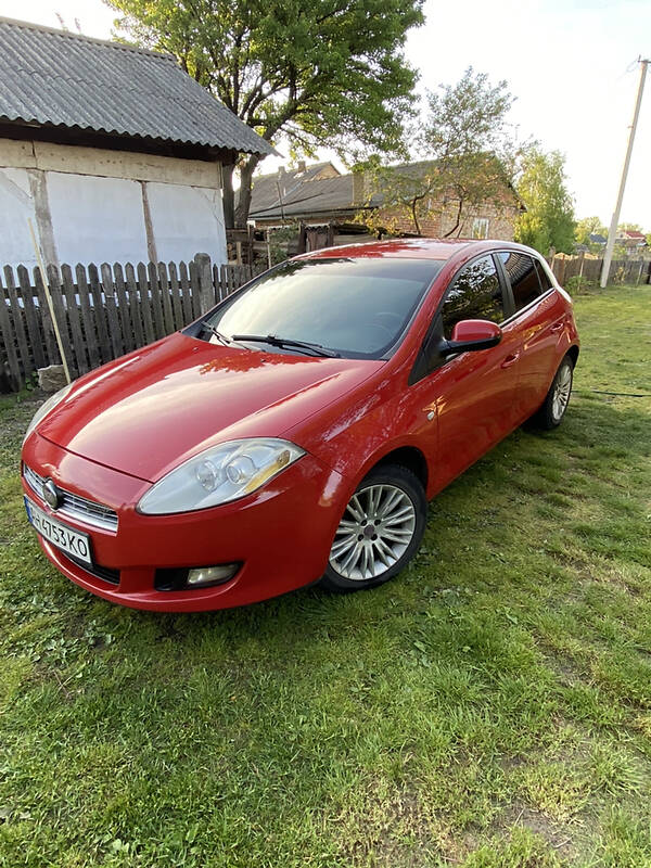 Хэтчбек Fiat Bravo 2009 в Буске