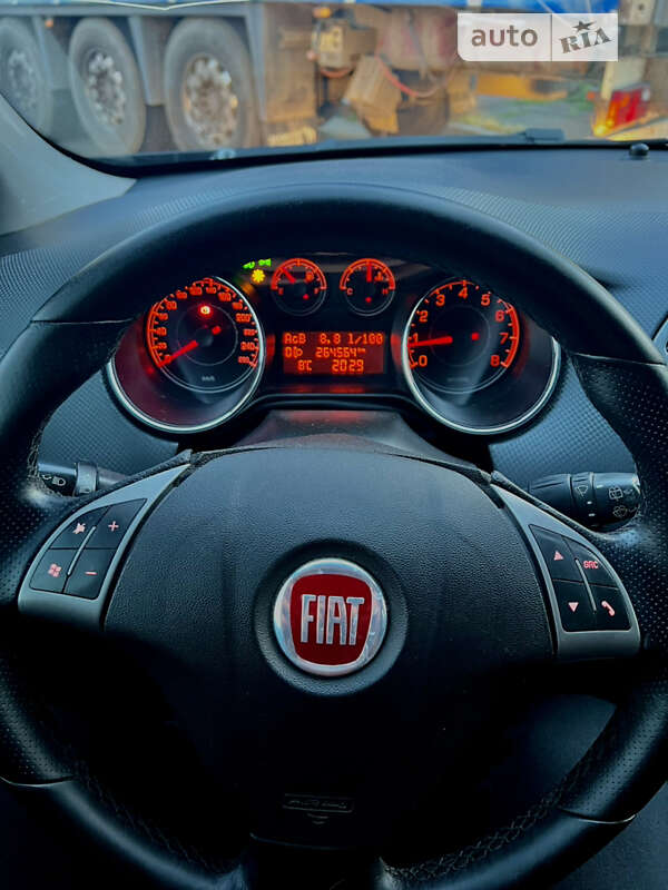 Хэтчбек Fiat Bravo 2009 в Киеве