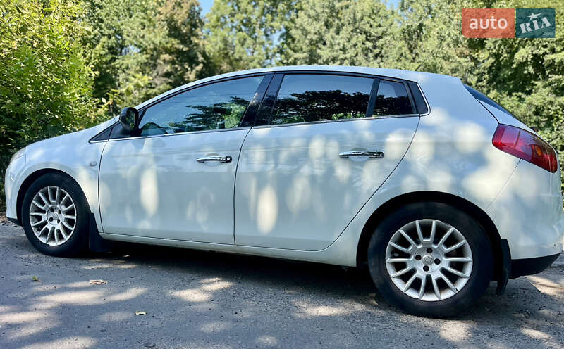 Хетчбек Fiat Bravo 2012 в Львові фото 20 Хетчбек Fiat Bravo 2012 в Львові