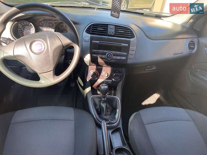 Хэтчбек Fiat Bravo 2009 в Кицмани фото 9 Хэтчбек Fiat Bravo 2009 в Кицмани