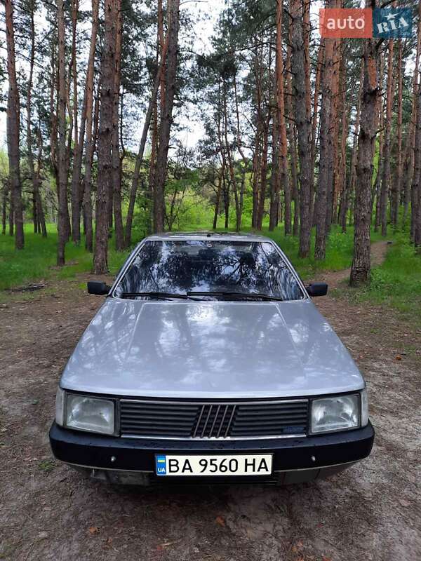 Ліфтбек Fiat Croma 1988 в Кропивницькому