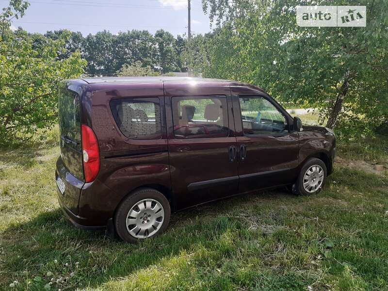 Минивэн Fiat Doblo Panorama 2011 в Изяславе