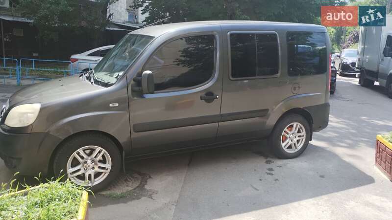 Мінівен Fiat Doblo Panorama 2009 в Харкові