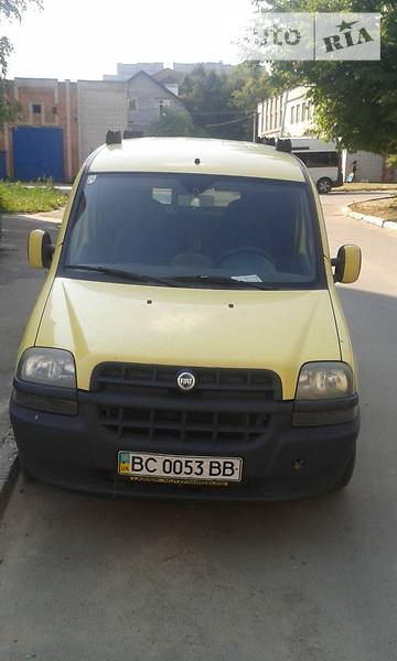 Вантажопасажирський фургон Fiat Doblo 2003 в Львові
