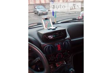 Мінівен Fiat Doblo 2001 в 