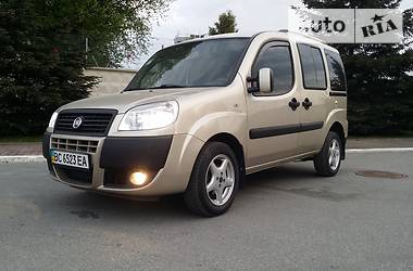 Вантажопасажирський фургон Fiat Doblo 2013 в Львові