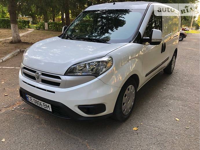 Грузопассажирский фургон Fiat Doblo 2015 в Черновцах