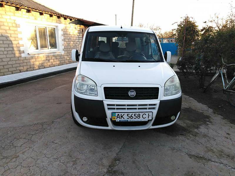 Мінівен Fiat Doblo 2006 в Чернівцях