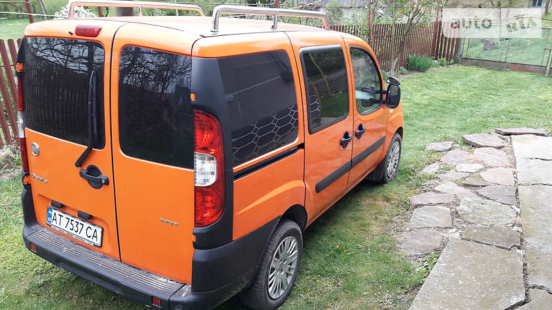 Вантажопасажирський фургон Fiat Doblo 2008 в Івано-Франківську