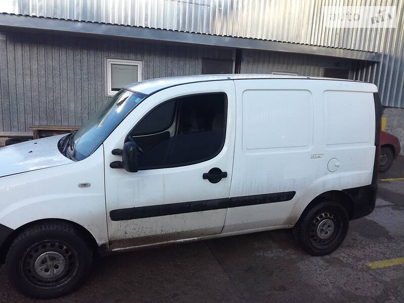 Грузопассажирский фургон Fiat Doblo 2006 в Киеве