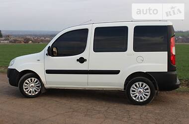 Вантажопасажирський фургон Fiat Doblo 2008 в 