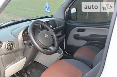 Вантажопасажирський фургон Fiat Doblo 2008 в 