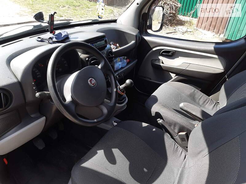 Мінівен Fiat Doblo 2008 в Києві