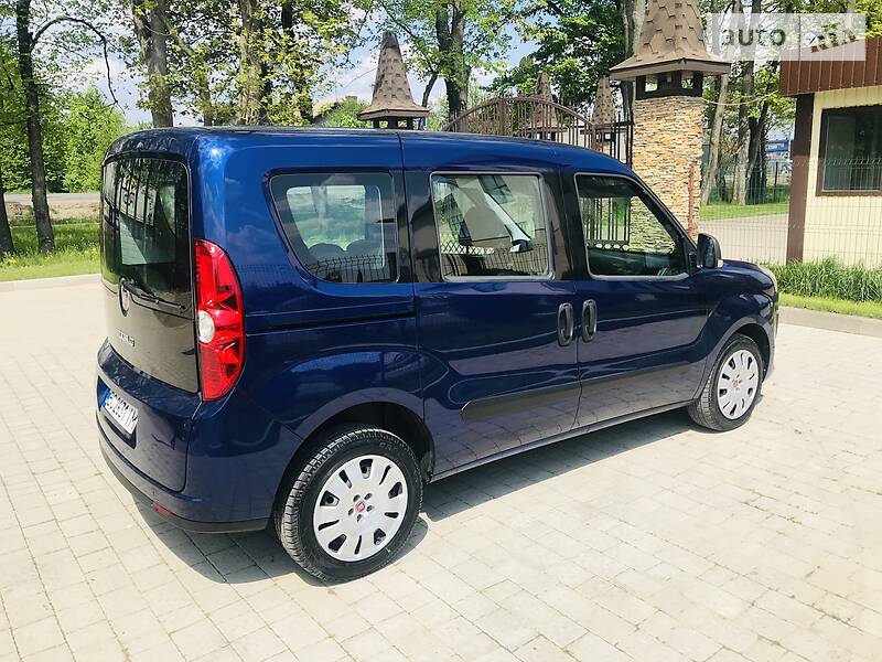Вантажопасажирський фургон Fiat Doblo 2014 в Стрию
