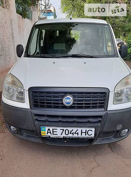 Вантажопасажирський фургон Fiat Doblo 2003 в Кривому Розі